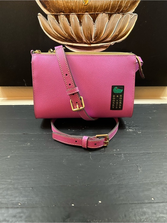 Dooney & Bourke Handbags - Authentic Dooney & Bourke Alpine Janine Crosssbody/Shouder Bag